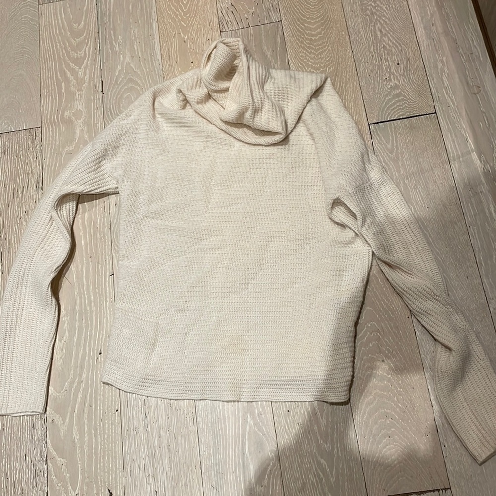 Joie sweater